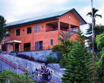 Banaue Hotel & Youth Hostel - בנאוה - בניין