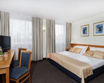 4 Zywioly Falenty Hotel & Conference Center - Raszyn - Bedroom