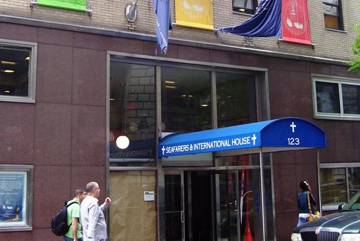Seafarers International House - New York - Building