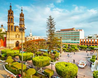 Hotel Fray Junípero Serra - Tepic - Budynek