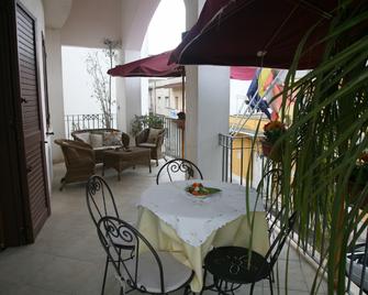 Residence Angelica - Oria - Balcony