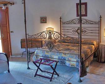 Azienda Agrituristica Seliano - Paestum - Camera da letto