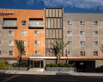 Aventura Hotel - Los Angeles - Building
