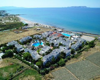 Stella Blue Seaside Resort - Analipsi - Vista esterna