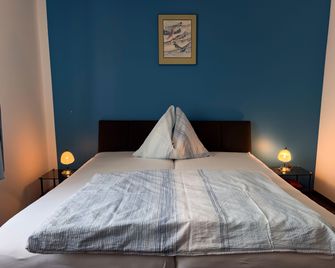 Pension Erlaa - Viena - Habitación