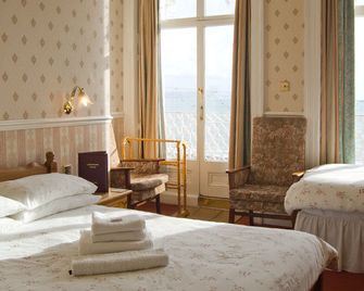 The Langham - Weymouth - Bedroom