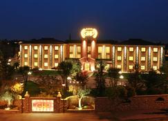 Grand Hotel del Parco - Bergamo Airport - Bergamo - Building