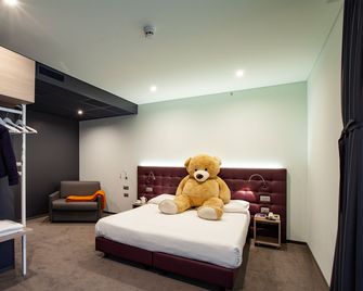 Hotel Carnia - Venzone - Schlafzimmer
