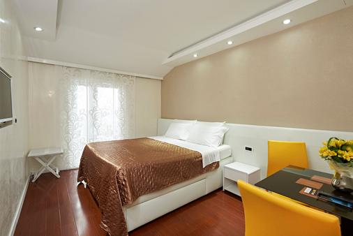 Hotel Tomi - Portorož - Bedroom