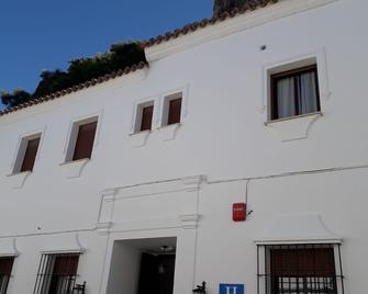 Hostal Caballero - Zahara de la Sierra - Edificio