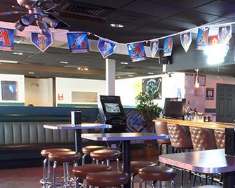 Ez 8 Motel Airporter - Phoenix - Baari