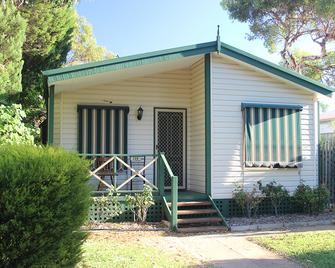 Rockingham Holiday Village - Rockingham - Gebäude