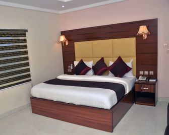 Habitat Hotel And Resort - Port Harcourt - Bedroom