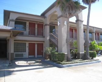 Oxford Inn and Suites Nasa - Webster - Rakennus