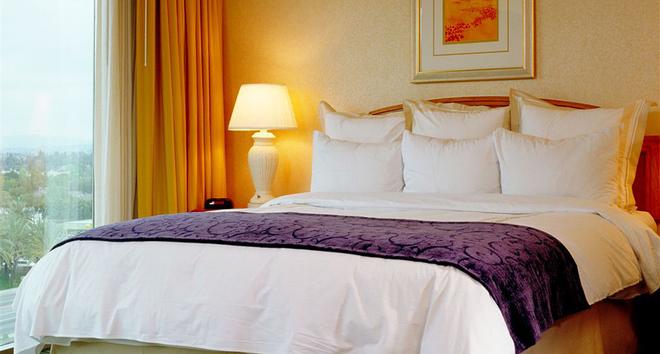 Anaheim Marriott Suites Ab 106 2 4 0 Garden Grove Hotels