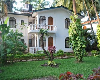 Albuquerque Betterhomes, Goa - קנדולים - בניין