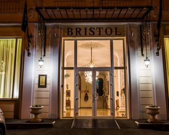 Bristol Hotel - Krasnodar - Building