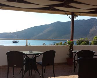 Apollo Studios - Livadia - Balcone