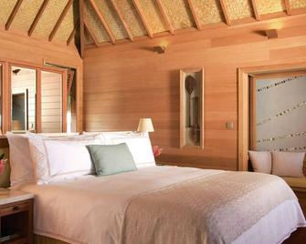 Four Seasons Resort Bora Bora - Vaitape - Bedroom