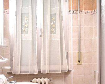 Hotel Ellymar - Vada - Bathroom