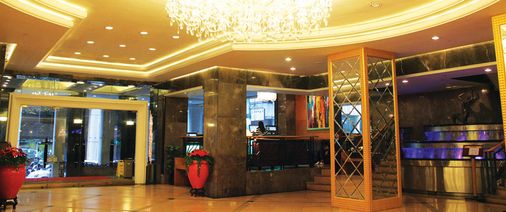 Metropark Hotel Macau - Macao - Receptionist
