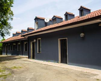 Lako Hostel - Capodimonte - Building