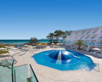 Iberostar Waves Playa de Muro - Can Picafort - Piscina