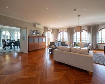 4-Sterne Superior Erlebnishotel Colosseo, Europa-Park Erlebnis-Resort - רוסט - סלון