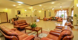 Taye Belay Hotel - Gondar - Lobby