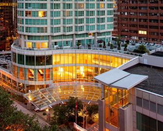 Vancouver Marriott Pinnacle Downtown Hotel - Vancouver - Building