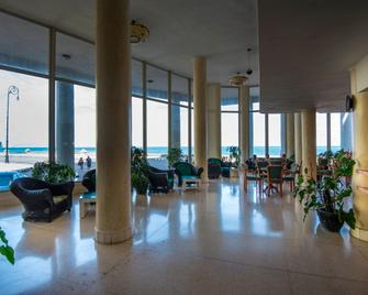 Hotel Deauville - La Habana - Lobby