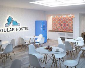Y Hostel - Albergue Juvenil