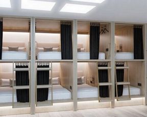 Y Hostel - Albergue Juvenil