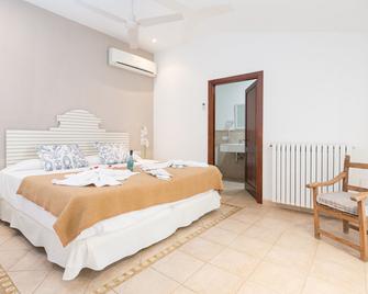 Petit Hotel Algaida - Algaida - Schlafzimmer