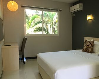 The Shady Rest Hotel - Port Moresby - Quarto