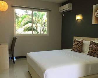 The Shady Rest Hotel - بورت مورسبي - غرفة نوم