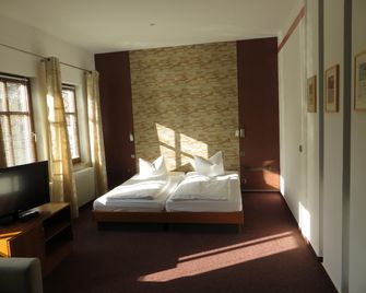 Hotel Liszt - ויימאר - חדר שינה