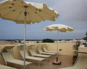 Room And Breakfast Aloe - San Vito Lo Capo - Balcone