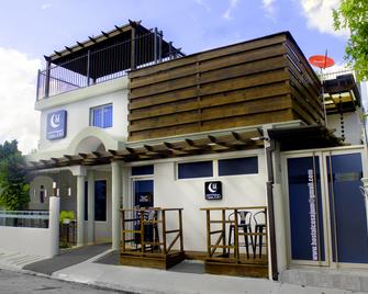 Hotel Casa Jum - Santiago de los Caballeros - Edificio