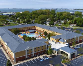 Cedar Point's Express Hotel - Sandusky - Edificio