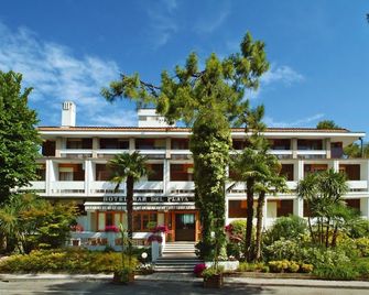 Hotel Mar Del Plata - Grado - Building