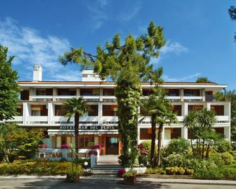 Hotel Mar Del Plata - غرادو - مبنى