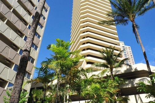 Marina Tower Waikiki - Honolulu - Building