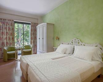 Hotel Olivi Thermae & Natural Spa - Sirmione - Yatak Odası