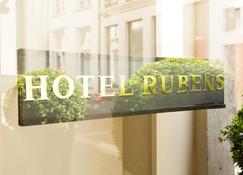 Hotel Rubens - Grote Markt - Antwerp - Building