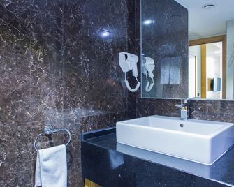 Aidana Plaza Hotel - Schymkent - Zimmerausstattung