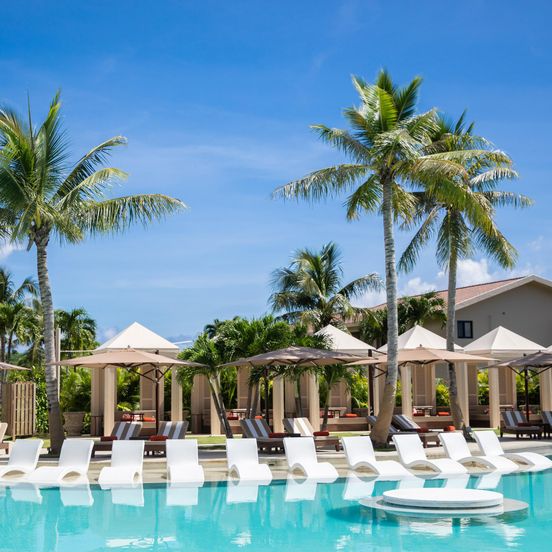 Pool view of Coral Ocean Resort