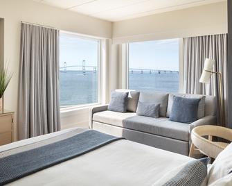 Newport Harbor Island Resort - Newport - Bedroom