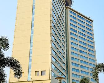 Kochi Marriott Hotel - Kochi - Gebouw