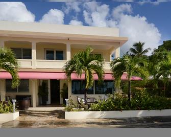 Malecón House - Vieques - Bygning